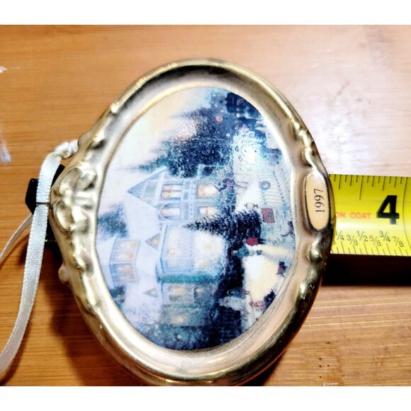 Vintage Hallmark Ceramic Christmas Ornament 1997 Thomas Kinkade Gold Tone Frame - Picture 4 of 5